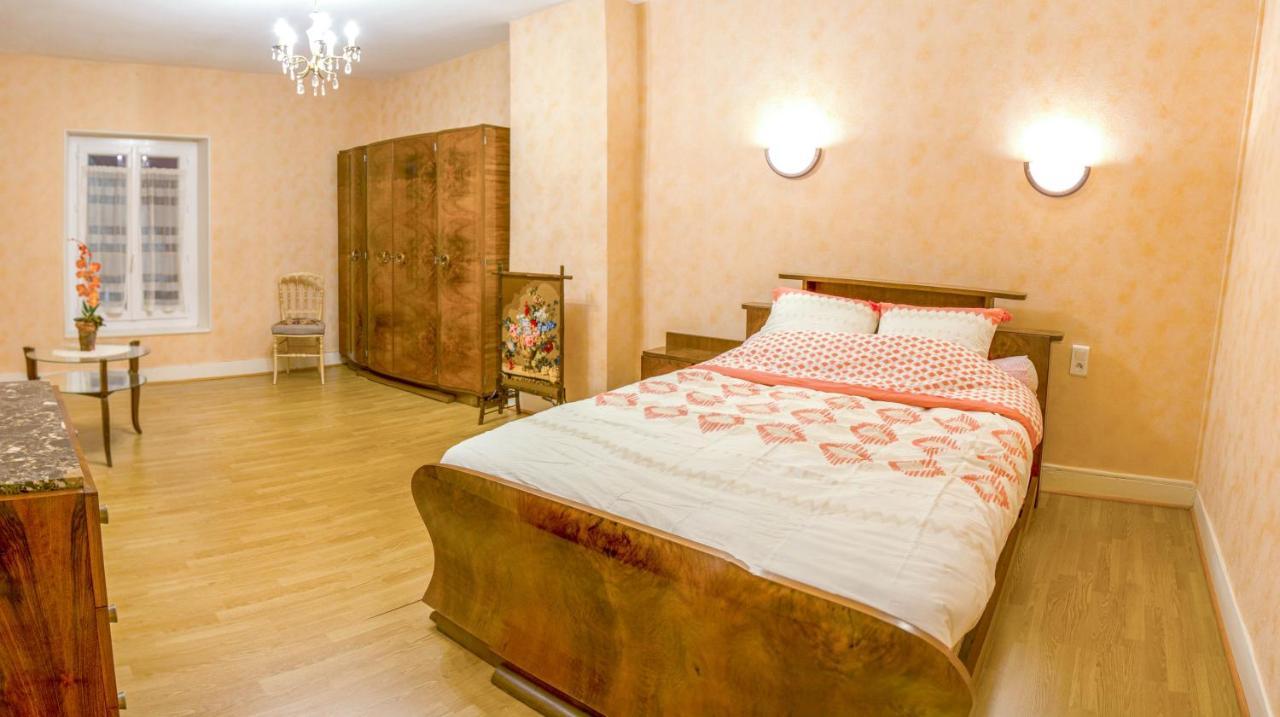 Le Loup Qui Dort Bed & Breakfast Longwy-sur-le-Doubs Exterior foto