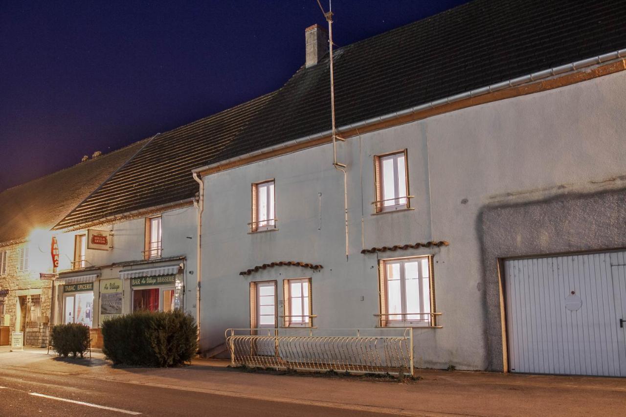 Le Loup Qui Dort Bed & Breakfast Longwy-sur-le-Doubs Exterior foto